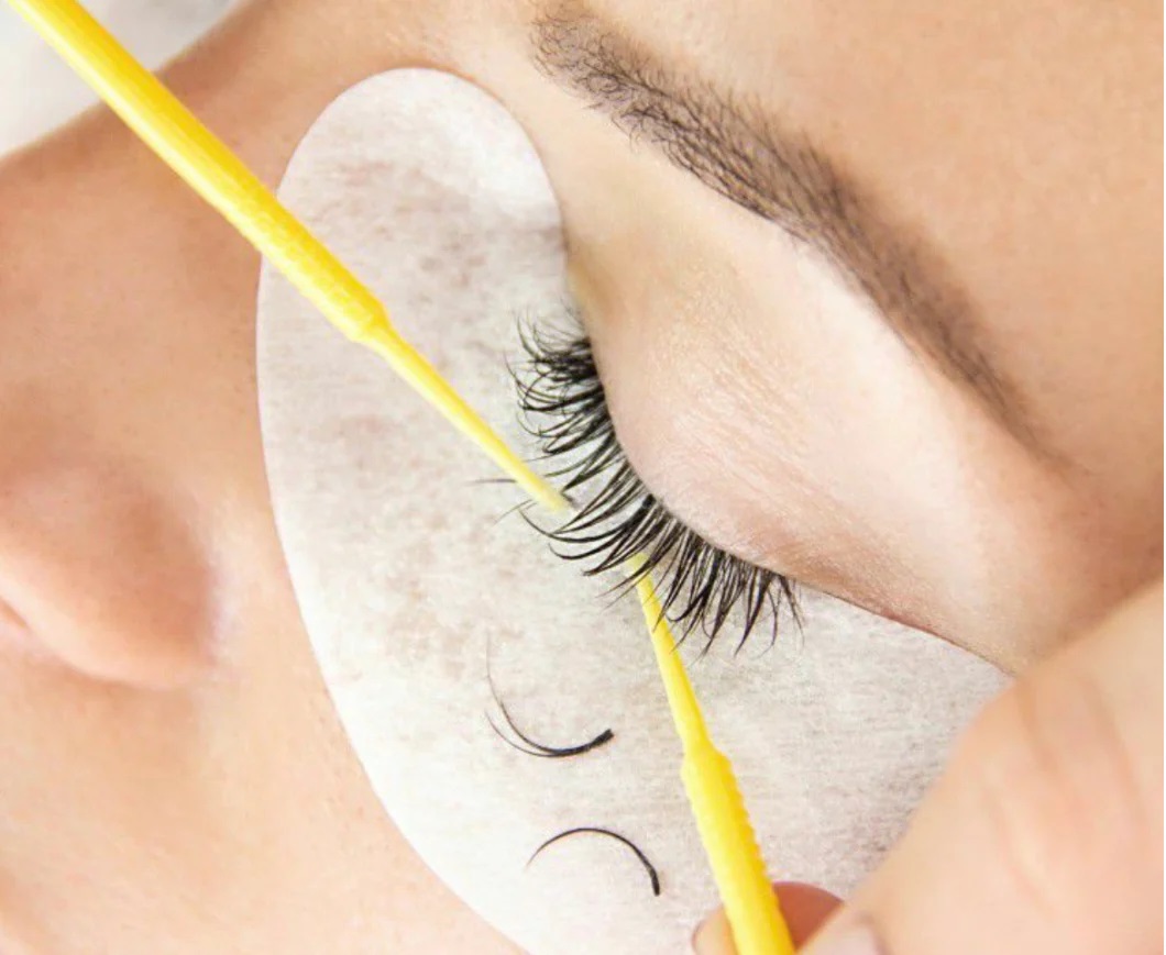 Lash Removal