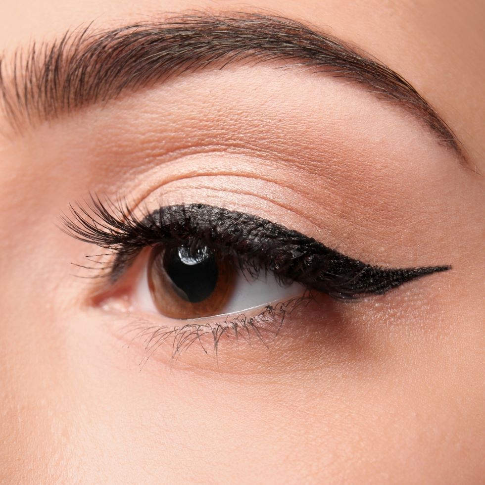 EYE LINER